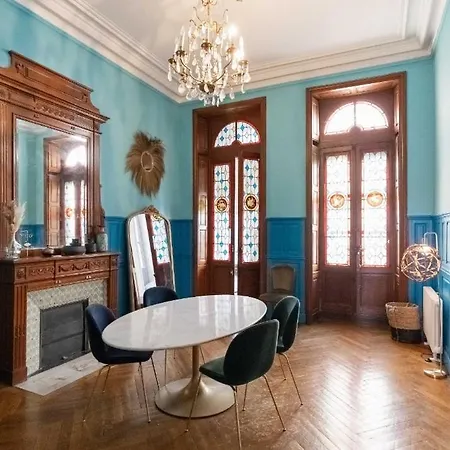 Apartment Appart Authentique 100 M Du Palais Des Papes-clim Avignon